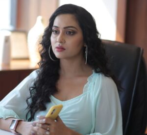 Piyali Munsi Instagram - My look from my upcoming Bengali Film “Hemamalini”.Hemamalini is not a Biopic,It’s a Love Story between two people who even forgot what Love feels like.
“HEMAMALINI” releasing soon,The Countdown begins!