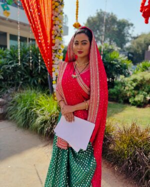 Piyali Munsi Instagram - Watch me in “JHANAK” as PRACHI Monday - Sunday at 10.30pm only on @starplus 😇❤️
Now the story is going to take new turn & twists,loads of surprises r coming.Keep watching,keep showering ur love on us😇
Thank u @asadsheikhcasting @amirsheikhofficial 😇
#jhanak #starplus