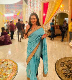 Piyali Munsi Instagram - Diwali at Set💙 #PandyaStore