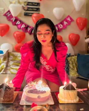 Piyali Munsi Instagram - Birthday Vibe⭐️✨