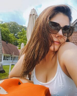 Pooja Gor Instagram - Turquoise Tides & Tropical Vibes!🤌🏼✨🏝️ 

@clubmedmaldives @clubmed 

#ClubMedMaldives #ClubMedKani #Maldives
