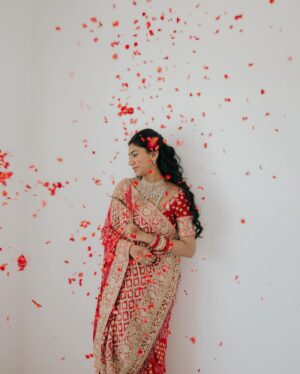 Pooja Kannan Instagram - 60 days been a vibe ❤️ 

Credits 
MUA - @preetisharma_mua 
Hairstylist- @sunita_hair 
Jewellery- @kirtilalsonline 
Stylist- @saipallavi.senthamarai 😘
Photography- @eshantrajuphotography