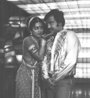 Poornima Bhagyaraj Instagram - Throwback on old favourite pictures with our one and only #superstar our very own #rajnikanth sir from #thangamaganmovie .Happy birthday dear  #rajni sir. Wishing you lots of peace and happiness and good health🌺