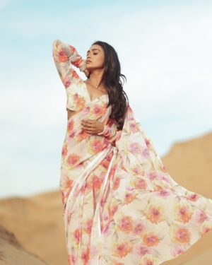 Poornima Ravi Instagram - 📸 @haran_official_ 
👗 @elegant_fashion_way