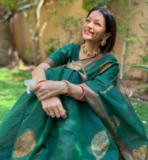 Prachee Shah Instagram - …
Because everyday is Saree day 😍❤️
.
#worldsareeday #sarees 
#sareelove #sareelover #simply #me #kathakdancer #actor #pracheeshahpaandya