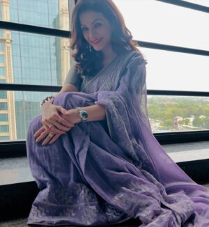 Prachee Shah Instagram - …
Because everyday is Saree day 😍❤️
.
#worldsareeday #sarees 
#sareelove #sareelover #simply #me #kathakdancer #actor #pracheeshahpaandya