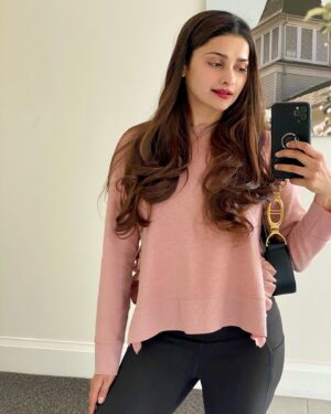 Prachi Desai Instagram - When the hair was Hairing! 🤭 

#notinrealtime