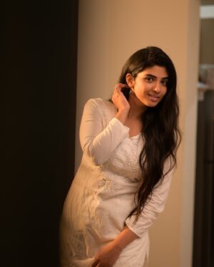 Pragya Nagra Instagram - December🌺✨

PC @sathyaphotography3
