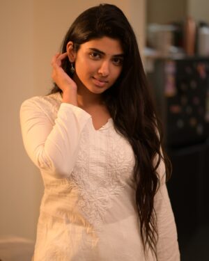 Pragya Nagra Instagram - December🌺✨

PC @sathyaphotography3