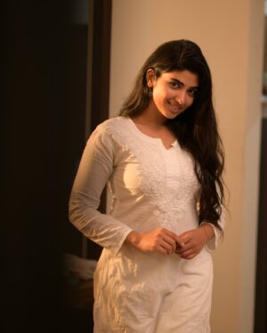 Pragya Nagra Instagram - December🌺✨

PC @sathyaphotography3
