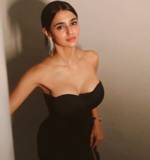 Prakriti Pavani Instagram - black by popular demand 

#saturdaynight #fit