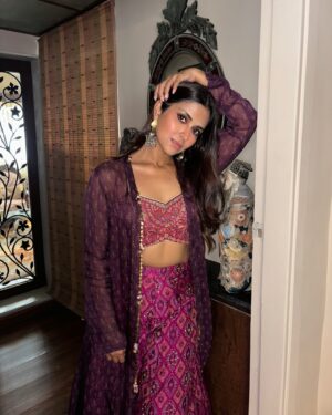 Pranutan Bahl Instagram - the best there is @label_anushree @sangeetaboochra 💜✨