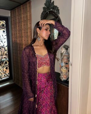 Pranutan Bahl Instagram - the best there is @label_anushree @sangeetaboochra 💜✨