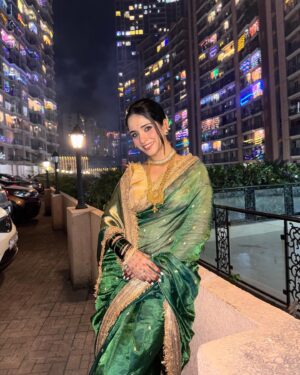 Pratiksha Honmukhe Instagram - Be चहा To my चकली✨

#instagram#explore#diwali