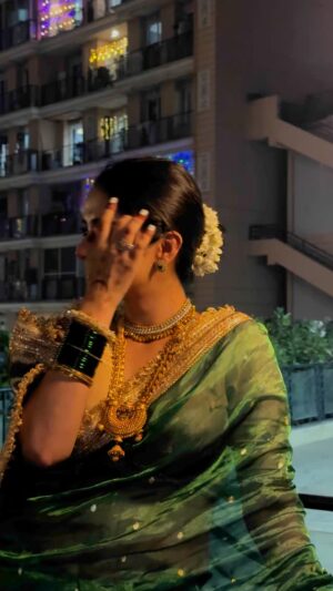 Pratiksha Honmukhe Instagram - दिवाळीच्या शुभेच्छा🪔✨🪷

🥻@safetyypins 

#reels#instagram#explore#diwali