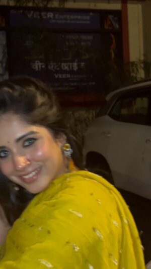 Pratiksha Honmukhe Instagram - 🌜✨

#reels#instagram#explore