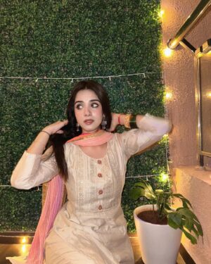 Pratiksha Honmukhe Instagram - 🪷🐚🪔✨

#instagram#explore#diwali