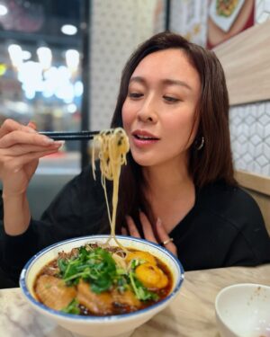 Priscilla Wong Instagram - 終於來探我們了❤️
每年年尾都是我飛過去馬來西亞找她，
終於今次是她飛來找我，們，仨😎❤️