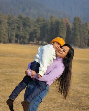 Priya Choudhury Instagram - Pahalgam where mountain meets sky🗻  Kashmir 2024