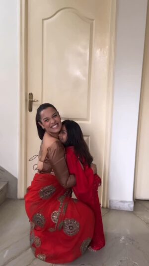 Priyanka Karki Instagram - ल आयो है हामी दुइको ♥️🥹
येसै नकली उसै नकली 😘