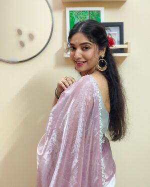 Priyanka Thimmesh Instagram - ದೀಪಾವಳಿ ಹಬ್ಬದ ಶುಭಾಶಯಗಳು✨🪔

@iampriyankaathimmesh 
#priyankathimmesh #priyankathimmeshofficial