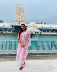 Actress Pujita Ponnada HD Photos and Wallpapers December 2024