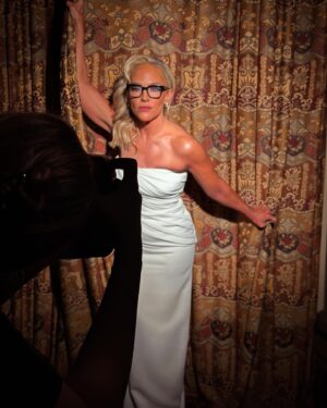 Rachael Harris Instagram - Photo dump😘
@sagaftra @entertainmentweekly awards kick off party 

 @chateaumarmont December 2024 

Thank you @anandarose of @tfg.pr for snapping away.. 📸

Thank you to: 
@michelemariepr @pronovias (dress) @allison_quaid (earrings) @shopmiraco (ring) @gabrielandco (ring) @schutzoficial (shoes) @schutz (Shoes) @warbyparker (Glasses)
@mrs.jun.tailor (fit) 
@holytans 🤎
@kaileystylezz (extension’s) 
… making me glow from the inside out💛🙌

So excited for 2025 🥂
Beautiful things coming soon…. 🥳🎉