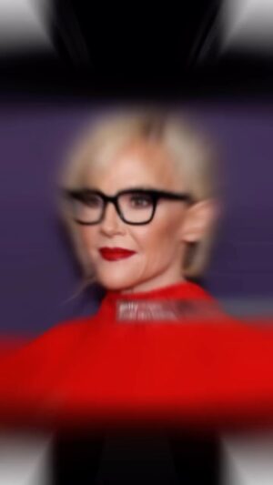 Rachael Harris Instagram - Repost: 
Reel by @marina_gravani 

💋RACHAEL HARRIS💋

Lady in Red❤️
Wearing @vungocsonofficial for the @womeninfilmla Gala last night 🎥

Makeup by @marina_gravani 
Hair by @paulnortonhair 
Styling: @anandarose 
Tailoring: @mrs.jun.tailor 
Heels: @schutzoficial 
Specs: @warbyparker 

@surfacepr_ 
@tfg.pr