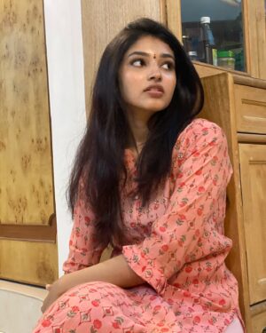 Rachana Inder Instagram - 🪔🙏🏻

ಎಲ್ಲರಿಗೂ ದೀಪಾವಳಿ ಹಾಗೂ ಕನ್ನಡ ರಾಜ್ಯೋತ್ಸವದ ಶುಭಾಶಯಗಳು ✨🕉️
ಹಬ್ಬ ಜೋರು🥳