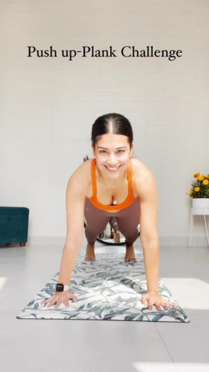 Radhika Bose Instagram - Can you do this push up challenge ?
@yogasini 
#yogasini
.
.
.
.
.
#pushupchallenge #fitnesschallenge #reelsindia