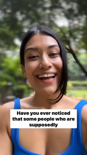 Radhika Bose Instagram - Have you ever noticed this ? 
@yogasini 
#yogasini 
.
.
.
.
.
#relatable #relatablepost #truthbetold #rant #reelkarofeelkaro #reelvideo #funnyvideos