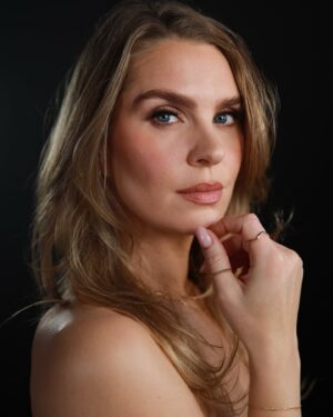 Ragga Ragnars Instagram - Such a fun shoot this week! 🖤 makeup by @audurs - photos by @jonni92 - jewelry by @mjoll #shoot #photoshoot #headshots