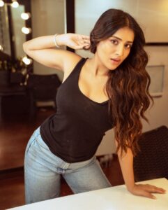 Actress Rashi Singh HD Photos and Wallpapers November 2024