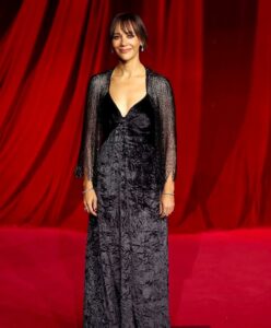 Actress Rashida Jones HD Photos and Wallpapers October 2024