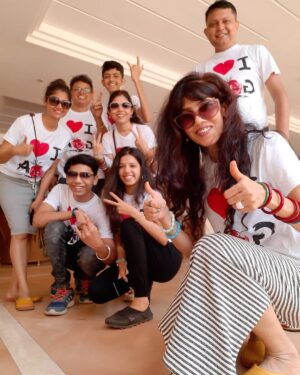 Ratan Raajputh Instagram - Family Vibes In Goa😍😇🤘
#goavibes
Video on YouTube 👍