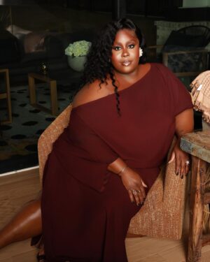 Raven Goodwin Instagram - I think this is what they call "sitting pretty" ✨