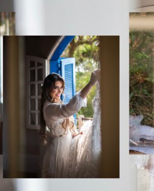 Rayanne Morais Instagram - Bodas de Papel 📜

Há um ano, começamos a escrever nossa história juntos e nos tornamos Sr. e Sra. Morais Pecoraro. Hoje, renovamos nossos votos, casando novamente. 
Como Deus nos surpreende! 
Hoje, somos a verdade q virou testemunho. 

(Rayanne) Eu ñ fazia ideia do q Ele iria fazer quando me deu a palavra: “Vou ressignificar seus anos em dias”. Logo após meu batismo, no dia seguinte, lá estava eu caminhando p/ o futuro que Deus havia reservado p/ mim, sem q eu sequer imaginasse. 

Já nos perguntamos: por quê? Por que ñ anos atrás? Fizemos escolhas erradas com nossas próprias mãos, e isso nos fez atrasar o q Deus tinha para nós. Atrasar, mas ñ anular. Pq nada neste mundo, nem ninguém, pode parar um projeto de Deus. O inferno tentou nos distrair ao longo do caminho e, quando finalmente nos encontramos, ele se levantou para manchar, com suas mentiras, o projeto de Deus, p/ q ñ tivéssemos autoridade. (Golias tinha a espada, mas foi Davi quem a usou. Deus usa até o inimigo p/ preparar o instrumento da sua vitória). Deus é justiça, Ele ama a justiça e é o nosso advogado. A mentira ficou com Satanás e a verdade virou testemunho do que Deus fez em nossas vidas. 
Somos a união de um propósito, uma união p/ algo muito maior do que nós mesmos. Somos testemunho vivo da fidelidade, bondade e misericórdia de Deus. Por mais q tenhamos nos atrasado, Deus nunca desistiu de cumprir o extraordinário em nossas vidas. Hoje, somos FELIZES PARA SEMPRE, pq assim Deus fez. 
Que a nossa história de superação e de vida em Deus traga esperança p/ você naquilo q Ele nos prometeu. 
Viva uma vida extraordinária em Deus! 
Ela está disponível p/ todos aqueles q se entregam e confiam em Cristo. 
Não é fácil, mas só vive o propósito quem suporta o processo. Fique tranquilo, pq Deus nos ajuda no processo também. Basta se entregar a Ele. 
Ñ poderíamos deixar de comemorar este dia sem transbordar na vida de cada um aqui com o nosso testemunho de tudo que Deus fez e faz. 

Com muito amor e carinho por essa equipe de milhões.
📷 @d51fotografia 
🎥 @kenzifilms 
🏝️ @gp_greenparadise 
👰🏼‍♀️ @stephaniecachapuz 
🎀 @suzette.atelier
💐 @o__buque 
🤵🏻‍♂️ @rafferoficial @samantha_szczerb