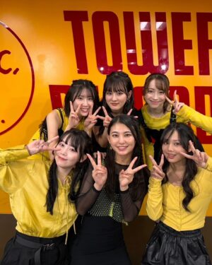 Reia Yonekura Instagram - 昨日はリリイベありがとうございました！！
髪型かわちい₍ᐢ‥ᐢ₎ 

今日もやっちゃいますよ~‪🫶🏻
- - - - - - - - - - - - - - - - - 
10/6(日)ヴィレッジヴァンガード渋谷本店
18:30~
- - - - - - - - - - - - - - - - - 

連続のライブは今日で最後です、、寂しい😿
遊びに来て欲しいな~！！！