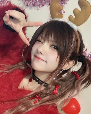 Reina Tanaka Instagram - .
𝑀𝑒𝑟𝑟𝑦 𝐶ℎ𝑟𝑖𝑠𝑡𝑚𝑎𝑠🎄✧

特に何もしてないしチキンもケーキも食べてないけど
ふと、やっぱり飾りつけて写真撮ろうと思って急遽100均へ🤭🩷

簡易的やけど…まぁいいでしょっっっ🤣💙

みんななんかしたー？🎄
・‥…━━━☞・‥…━━━☞
#クリスマスイブ #🎄 #🎅 
#サンタさん私の元に来い
#メリークリスマス #100均