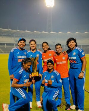 Renuka Singh Instagram - Together we win 🏆🏏🤩