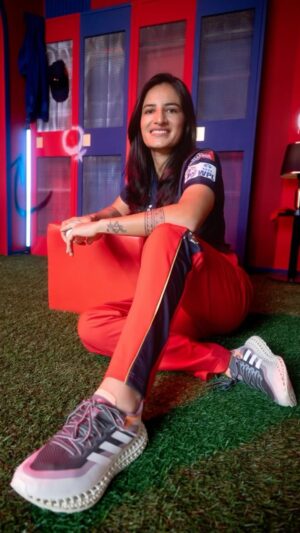 Renuka Singh Instagram - RCB ♥️
@royalchallengersbangalore