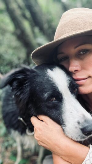 Rhona Mitra Instagram - It is my strongest belief that it is our highest calling at this very moment in time to realign our relationship with LAND and Animal.

This is what is up for us as a species.
Right now. 
It’s red pill blue pill time.

So trying/hoping to break off a little solution 
-based content amid the mire of chaos.
If you have 10 minutes and the above message resonates with you, put a 👍🏽below.

@thelastarkorphanage