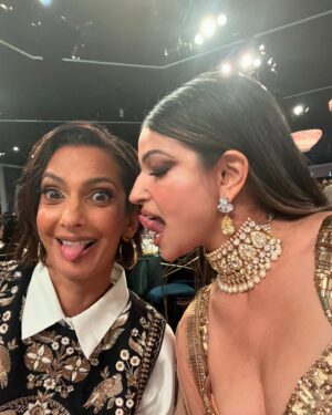 Richa Shukla Moorjani Instagram - a friendship that feels ancient and yet we only met 5 years ago. Happy bday to the queen of my heart and of the whole damn universe @poornagraphy