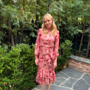 Riki Lindhome Instagram - Pink Christmas 💗🎄