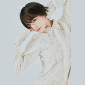 Rikka Ihara Instagram - BARFOUT 2025年1月号

凄く素敵なカメラマンさんに出会えて、
メイクもお衣装も大信頼のチームで
楽しい撮影でした。ぜひ！

 #barfout