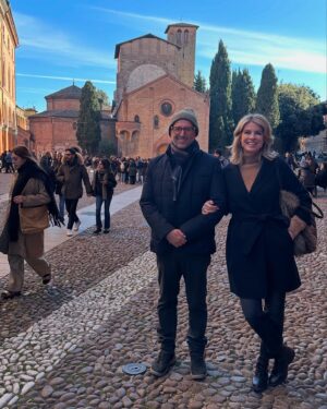 Rita Lobo Instagram - Ah, férias! Hoje foi dia de encontrar a @flocibo em Bolonha (cidade na Itália cheia de comidas incríveis). Então, salva esse carrossel, porque ele tá recheado de dicas preciosas pra quem gosta de viajar e comer bem!!! 🇮🇹