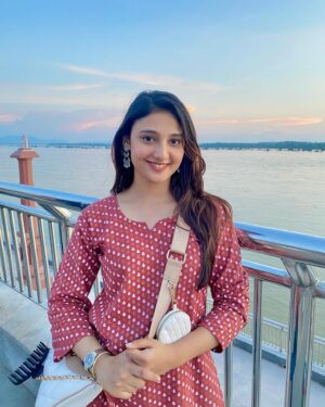 Ritika Nayak Instagram - Stealing sunsets and hearts, one smile at a time. 🌅💫
.
.
.
.
.
.
.
.
.
.
.