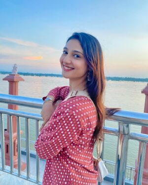 Ritika Nayak Instagram - Stealing sunsets and hearts, one smile at a time. 🌅💫
.
.
.
.
.
.
.
.
.
.
.