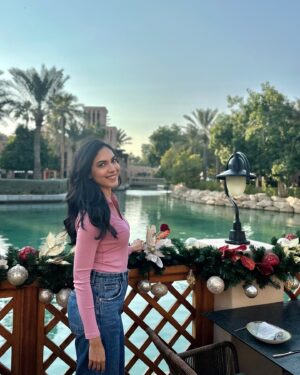 Ritu Varma Instagram - Ending the year with love, laughter, gratitude and lots of sparkle 💕✨🪩💃