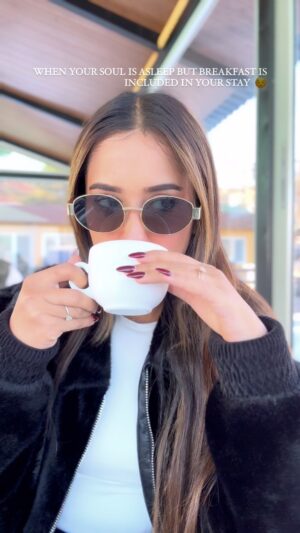 Riya Sharma Instagram - Breakfast >>>>>> 

#reelsinstagram #trendingreels #breakfast #reelitfeelit